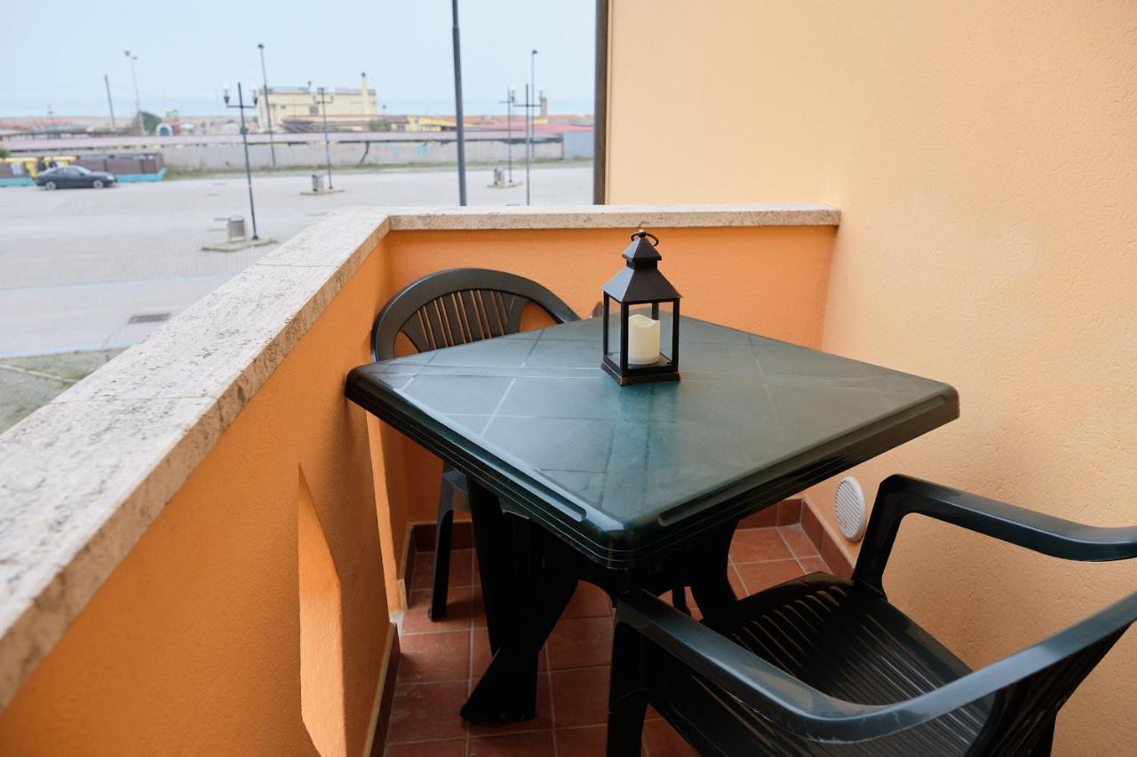 Peaceful Flat With Direct Beach Access Beahost Rosolina Mare Buitenkant foto