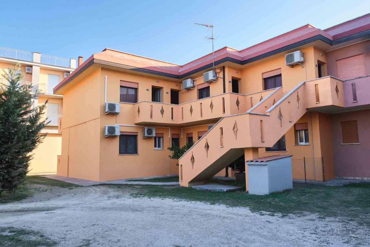 Peaceful Flat With Direct Beach Access Beahost Rosolina Mare Buitenkant foto
